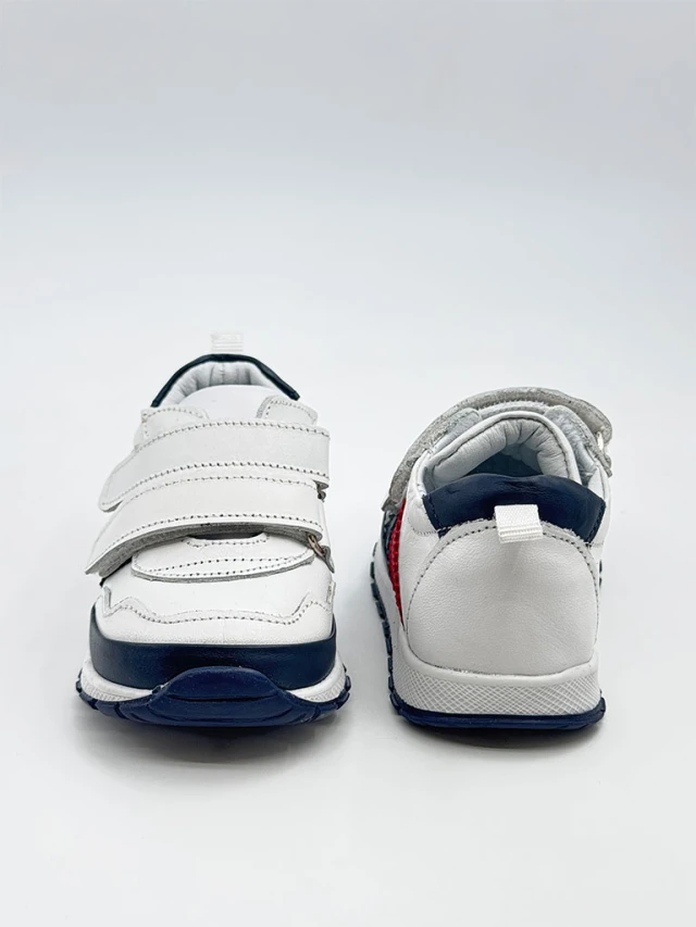 Adidasi baieti Cod AB=06